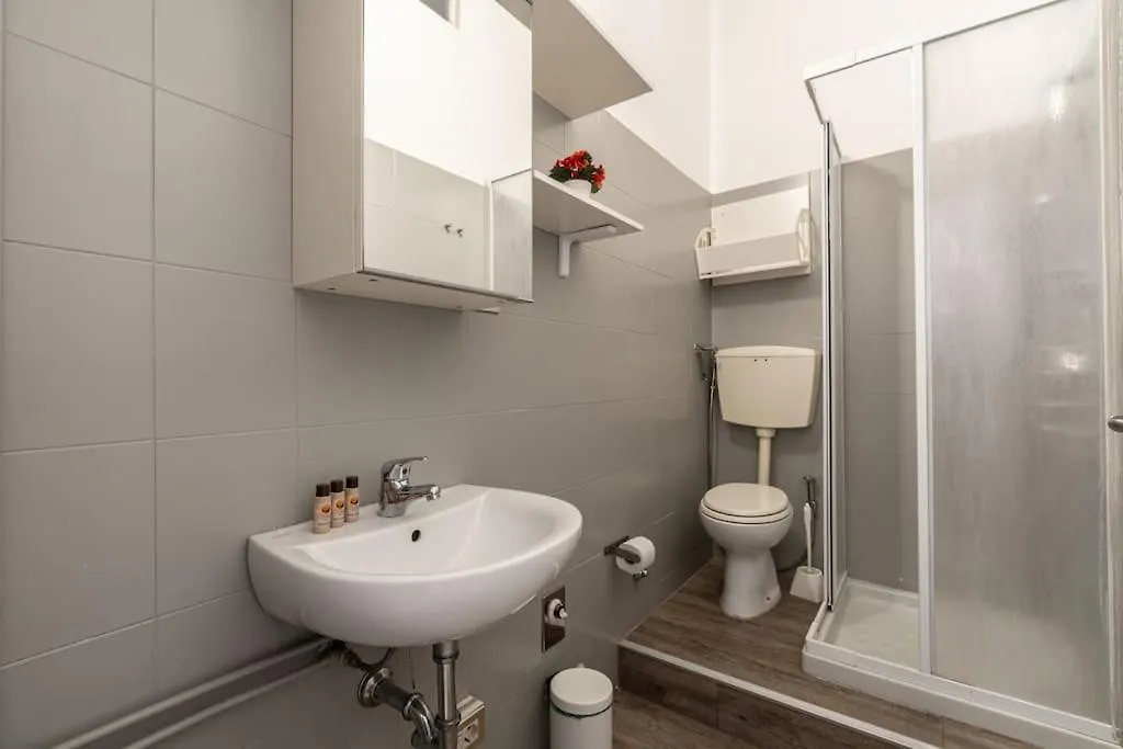 Cozy Suite In The Center Of 米兰 0*,